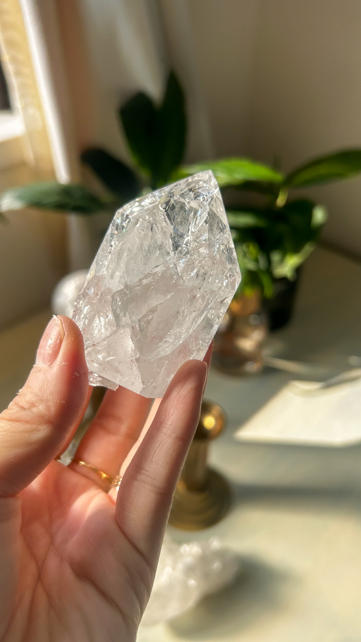 ブラジル産 クラック虹クォーツ Iris crystal - 画像 (8)